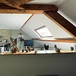 Les Combles De L Aure Grand Cosy Confortable Classe 3 Etoiles Centre 2 Mn A Pied Cathedrale Proche Plages Du Debarquement