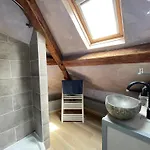 Les Combles De L Aure Grand Cosy Confortable Classe 3 Etoiles Centre 2 Mn A Pied Cathedrale Proche Plages Du Debarquement דירה