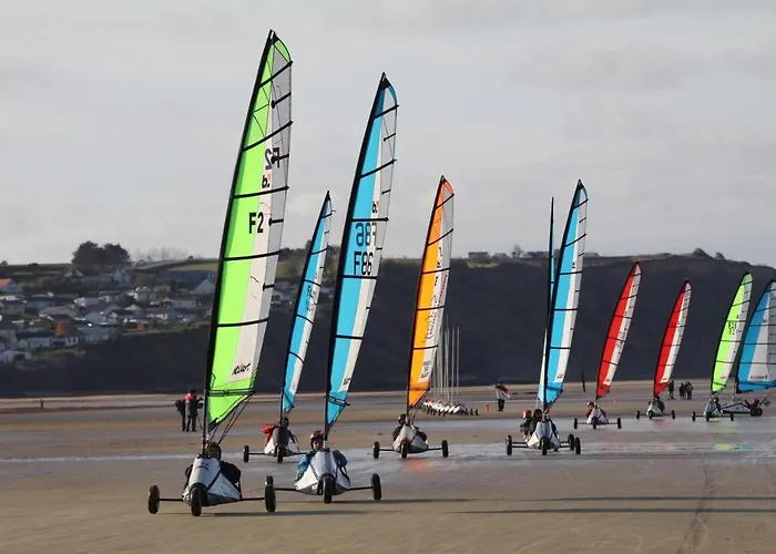 Апартаменты Les Combles De L Aure Grand Cosy Confortable Classe 3 Etoiles Centre 2 Mn A Pied Cathedrale Proche Plages Du Debarquement