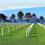 Les Combles De L Aure Grand Cosy Confortable Classe 3 Etoiles Centre 2 Mn A Pied Cathedrale Proche Plages Du Debarquement