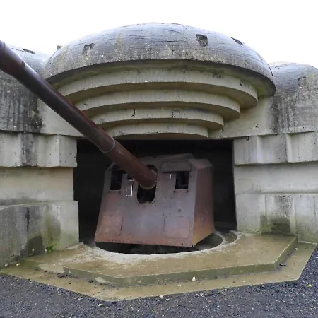 Les Combles De L Aure Grand Cosy Confortable Classe 3 Etoiles Centre 2 Mn A Pied Cathedrale Proche Plages Du Debarquement Апартаменты *