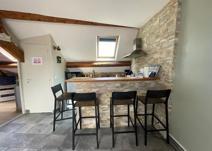 Grand Bayeux: Cozy 3-star In Historic Center Apartment *